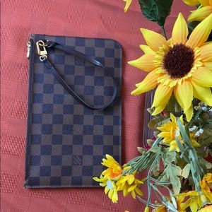 Neverfull MM / GM Damier Ebene Pochette / Pouch
